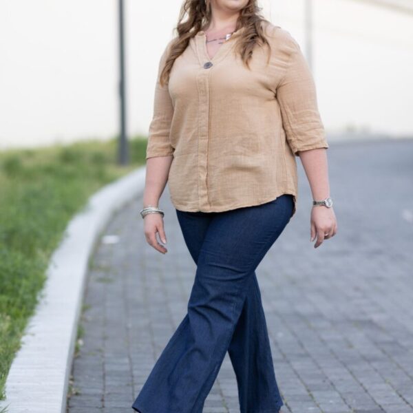 DONNA CURVY-CURVY-ABBIGLIAMENTO COMODO-DONNA FORMOSA-ABBIGLIAMENTO CURVY-PLUS SIZE-TAGLIE COMODE